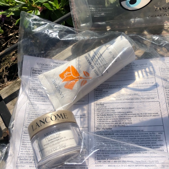 BNWT 7-piece Lancome beauty & makeup set - Picture 8 of 9